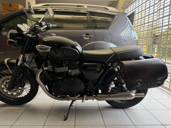 TRIUMPH BONNEVILLE T100 900 TRIUMPH BONNEVILLE T100 900